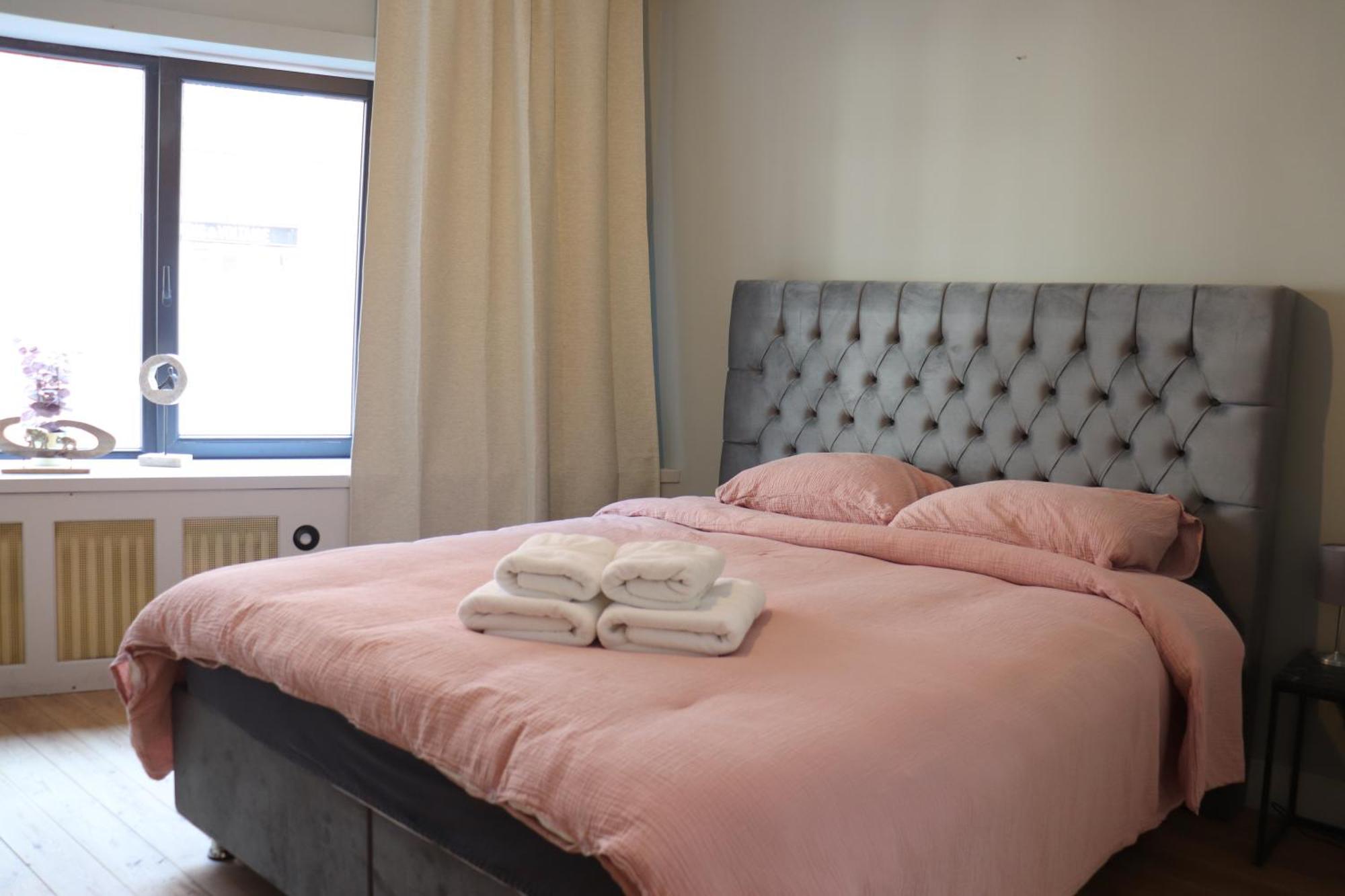 Charming In Center Ii Apartment